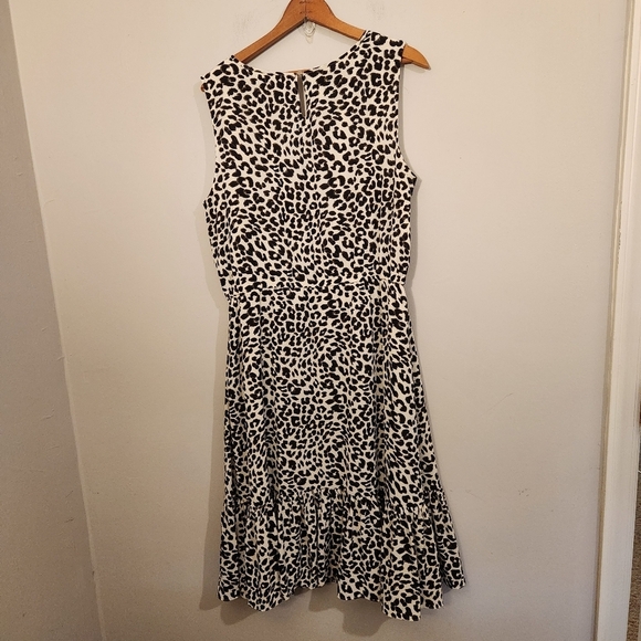 Talbots Leopard Print Midi Dress | Size 12 | Fit & Flare Elastic Waist Like New - Picture 7 of 13